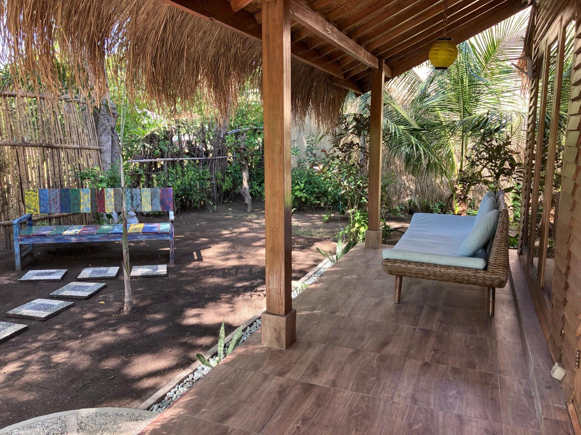 Meno Madia Bungalows Gili Meno Luaran gambar