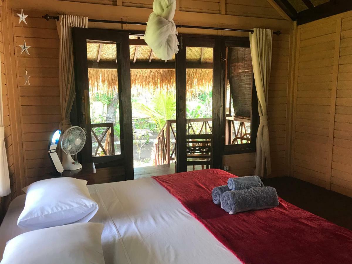 Meno Madia Bungalows Gili Meno Luaran gambar